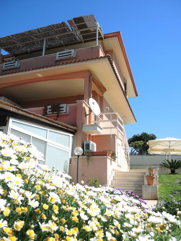 Le Ninfe Bed And Breakfast Anzio Exterior photo